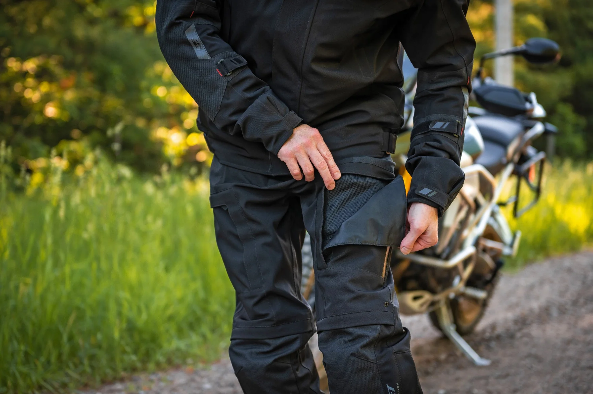JRC23_AlterEgo_Pants_Technical_001_2000x